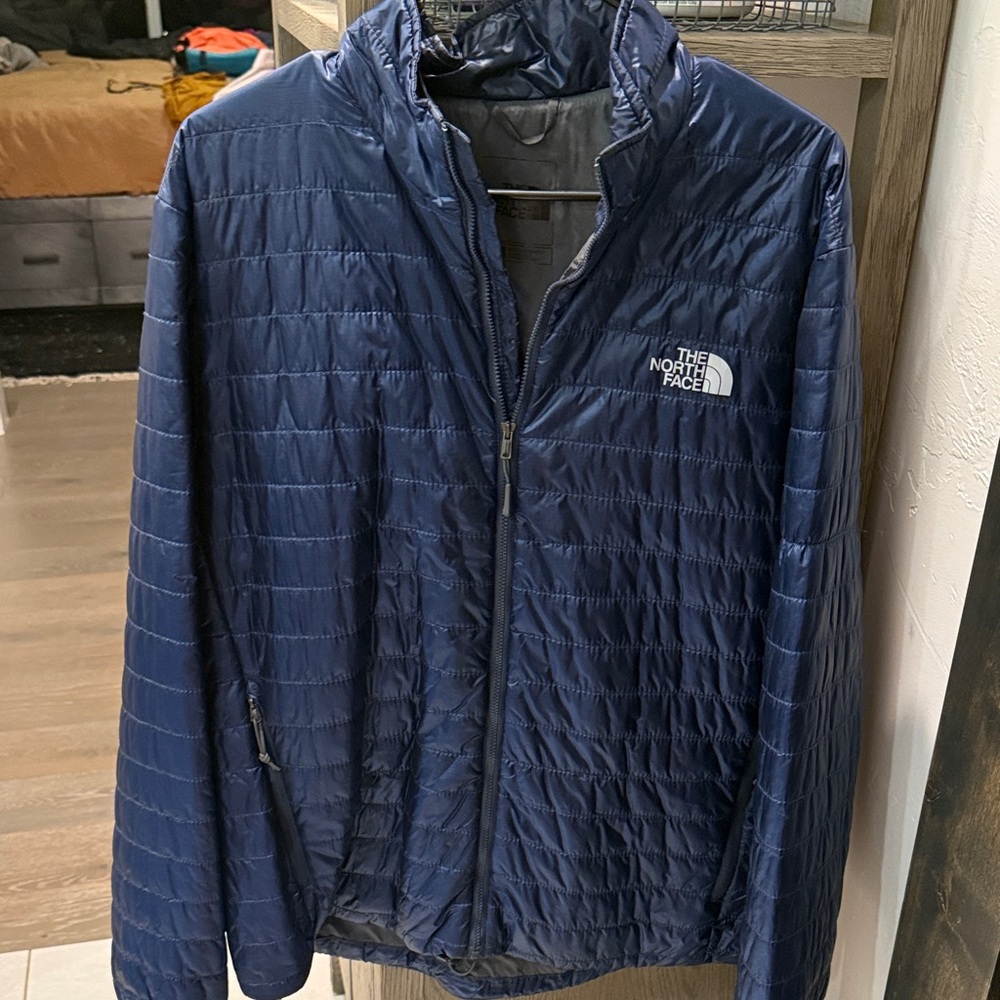 The North Face Men's Navy Puffer Jacket
